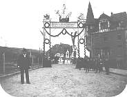 BahnhofVaihingenEnzStadtEr�ffnung.jpg